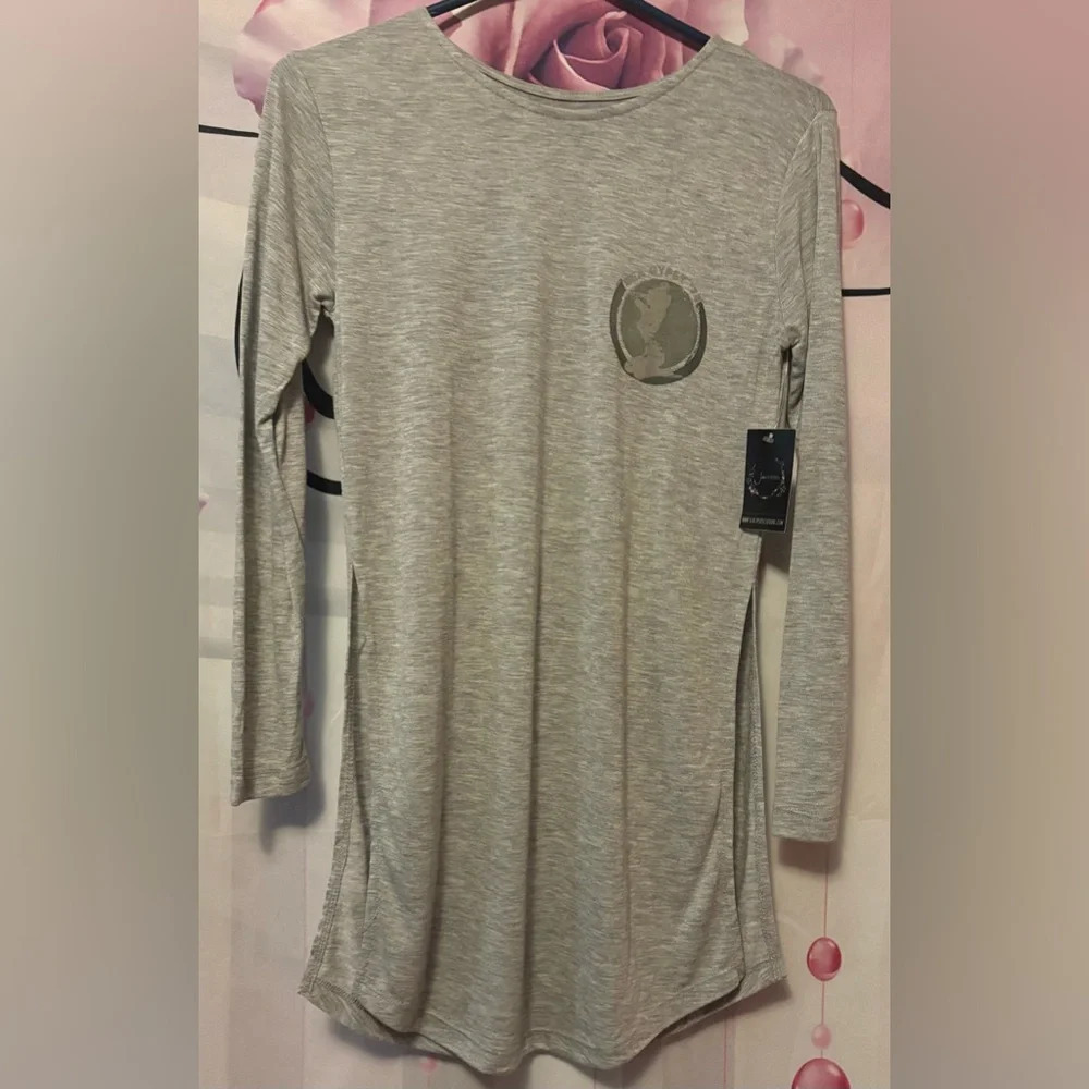SEA GYPSY 78 inch WOMENS TEE SIZE SMALL GREY